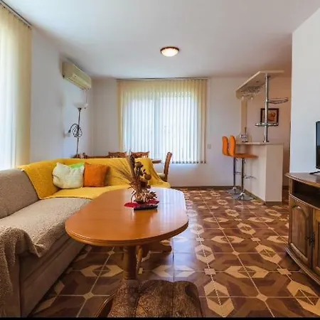 Duplex 圣弗拉斯